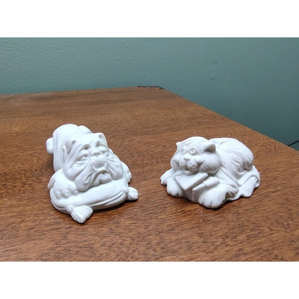 2 Vintage 1982 Hallmark Little Gallery Dog Cat White Porcelain Figurines 2.5-3.5